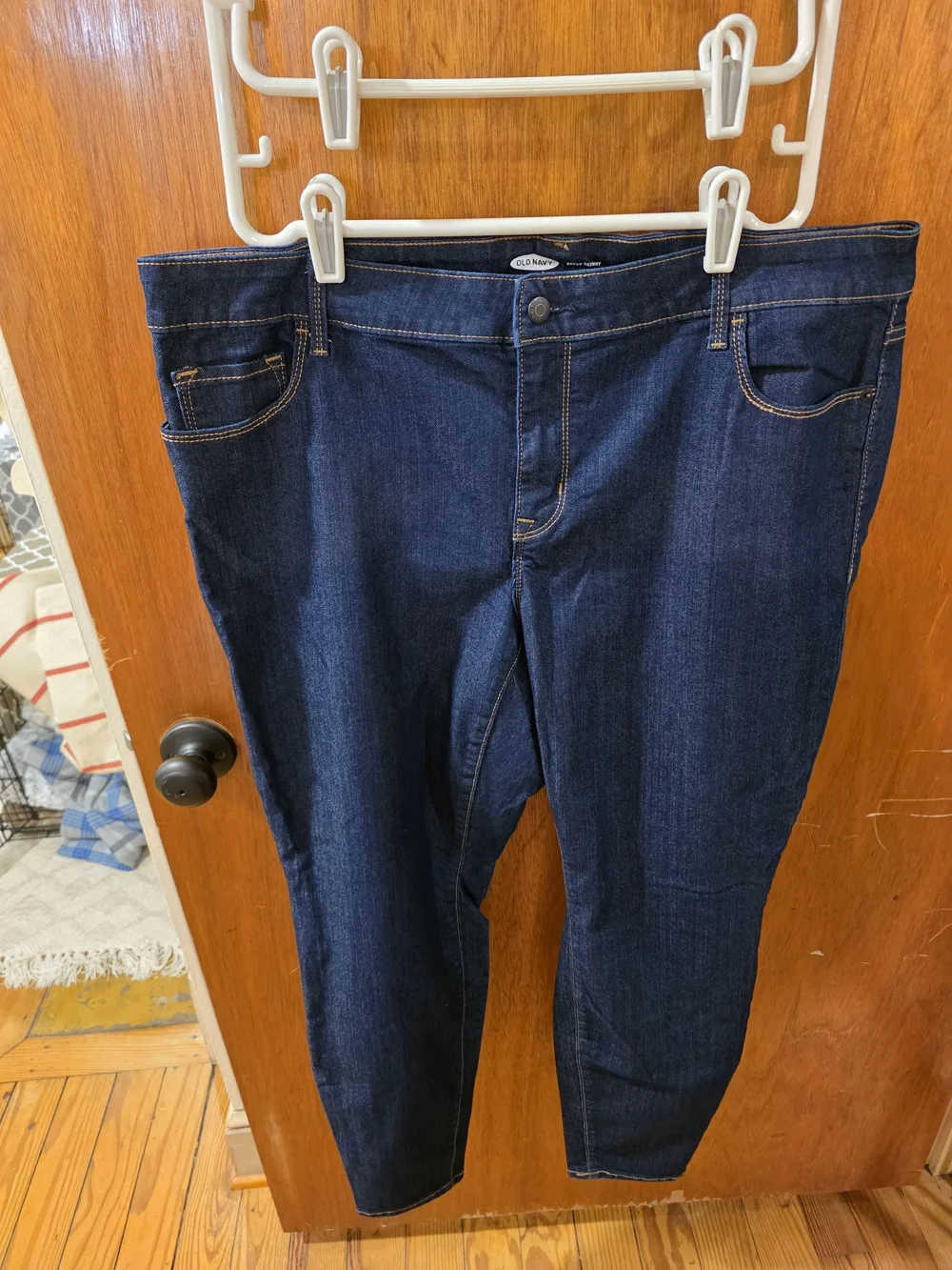 Old Navy Luxe Black Top And Jeans